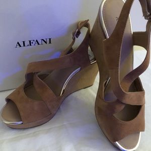 COPY - Alfanfi high heel wedge sandal, size 10, NWT